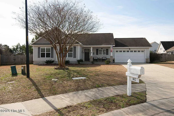 $1,750 | 102 Berlin Court, Richlands, NC 28574