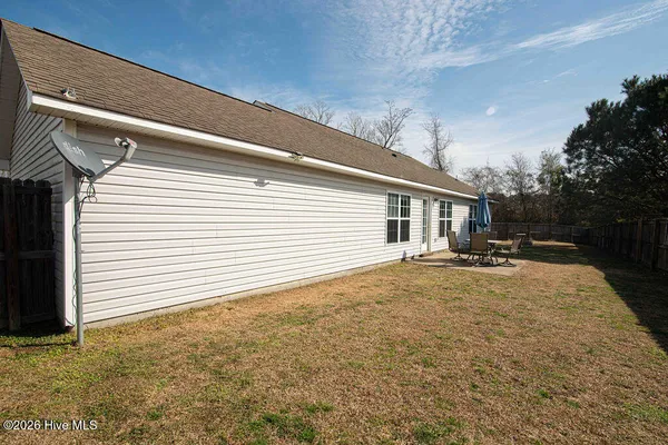 $1,750 | 102 Berlin Court, Richlands, NC 28574