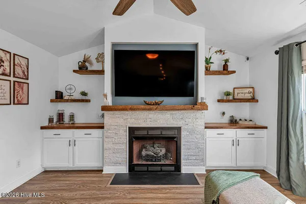 $1,750 | 102 Berlin Court, Richlands, NC 28574