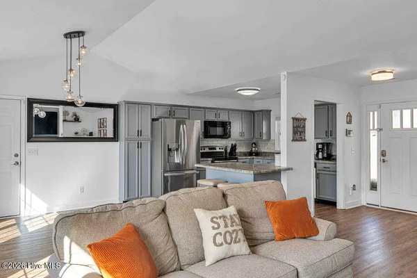 $1,750 | 102 Berlin Court, Richlands, NC 28574