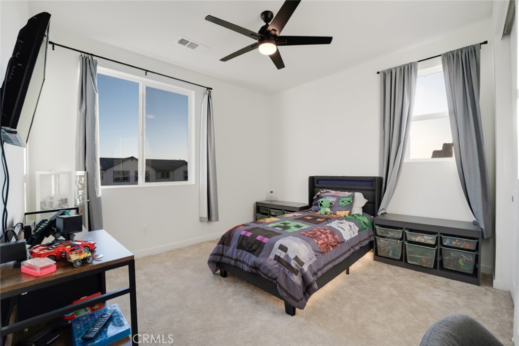 28619 Sunny Ridge Terrace Castaic, CA 91384 - Photo 27 of 60