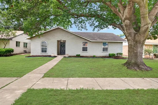 $310,000 | 903 Grassy Glen Drive, Allen, TX 75002