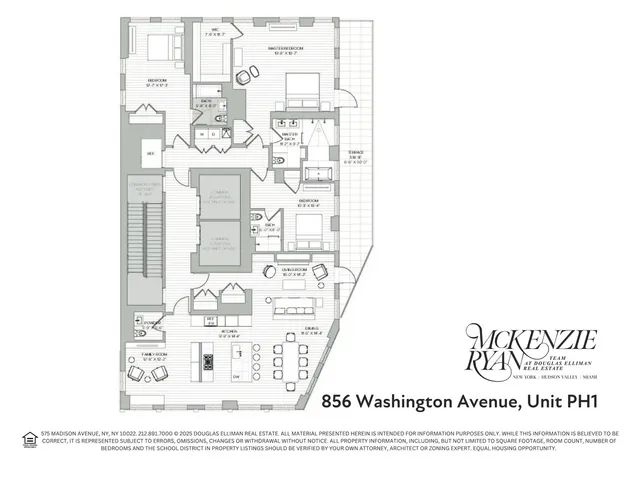 a view of a entryway of a building