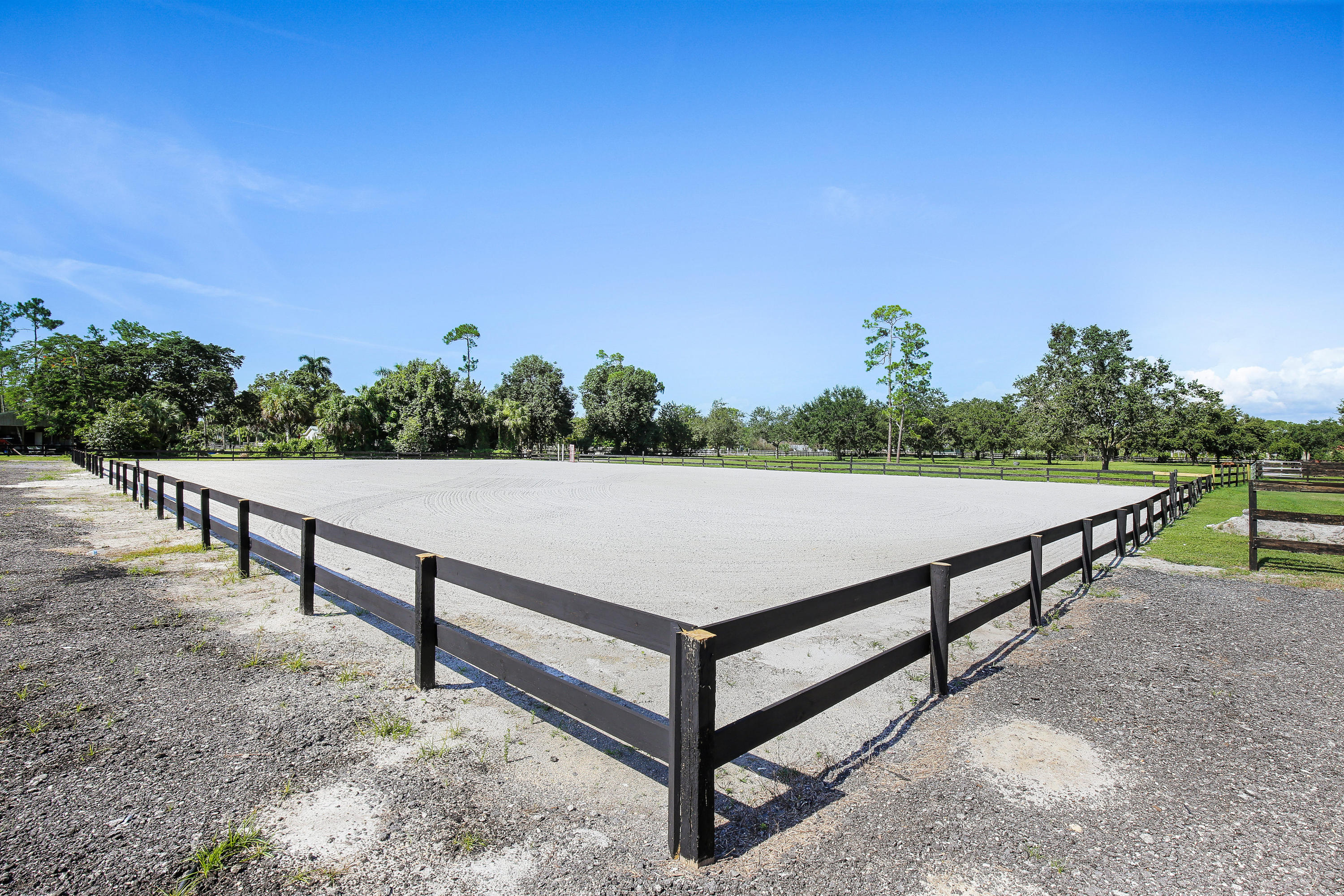1462 F Road Loxahatchee, FL 33470 - Photo 11 of 17 BARN B IRRIGATED ARENA