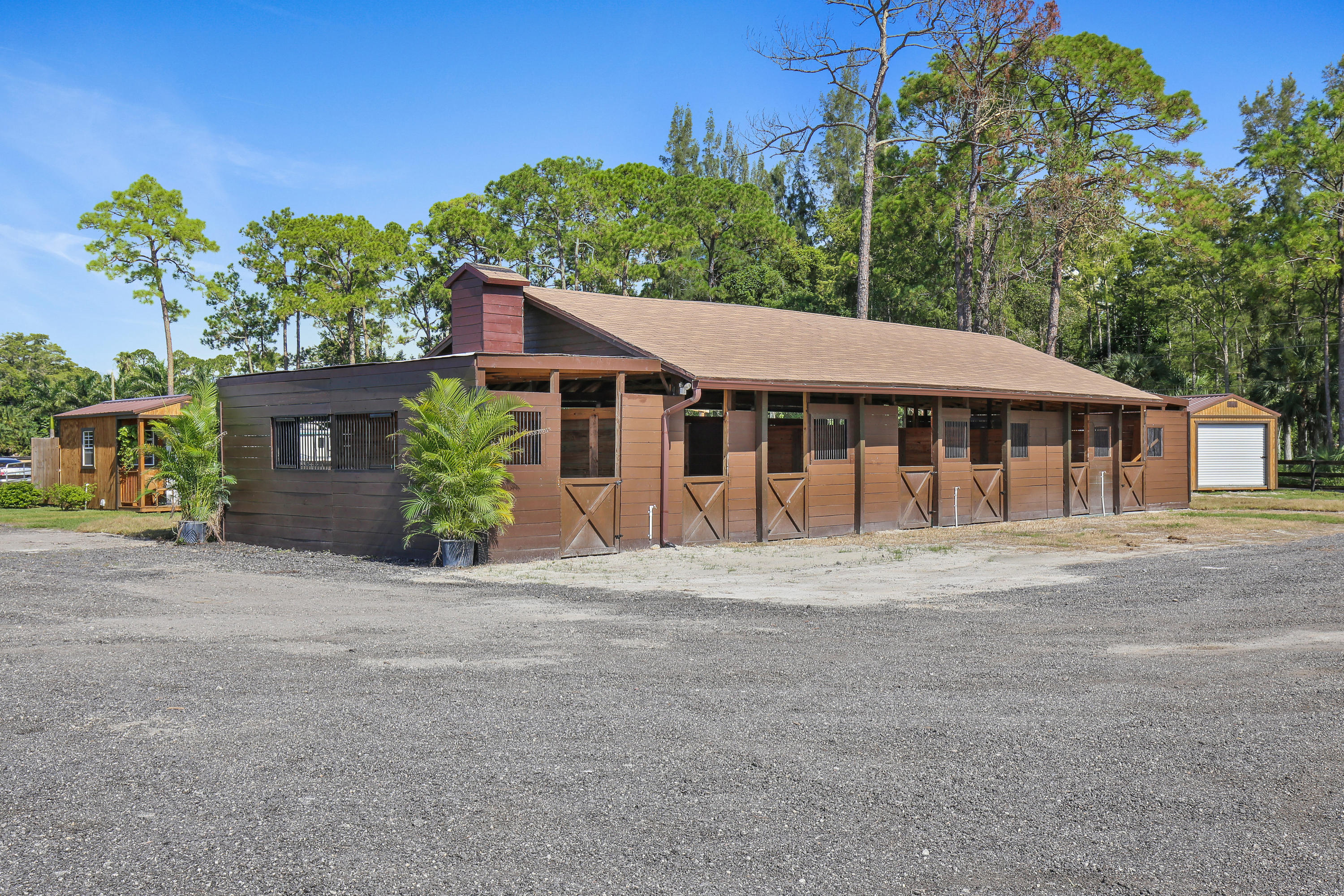1462 F Road Loxahatchee, FL 33470 - Photo 7 of 17 BARN B