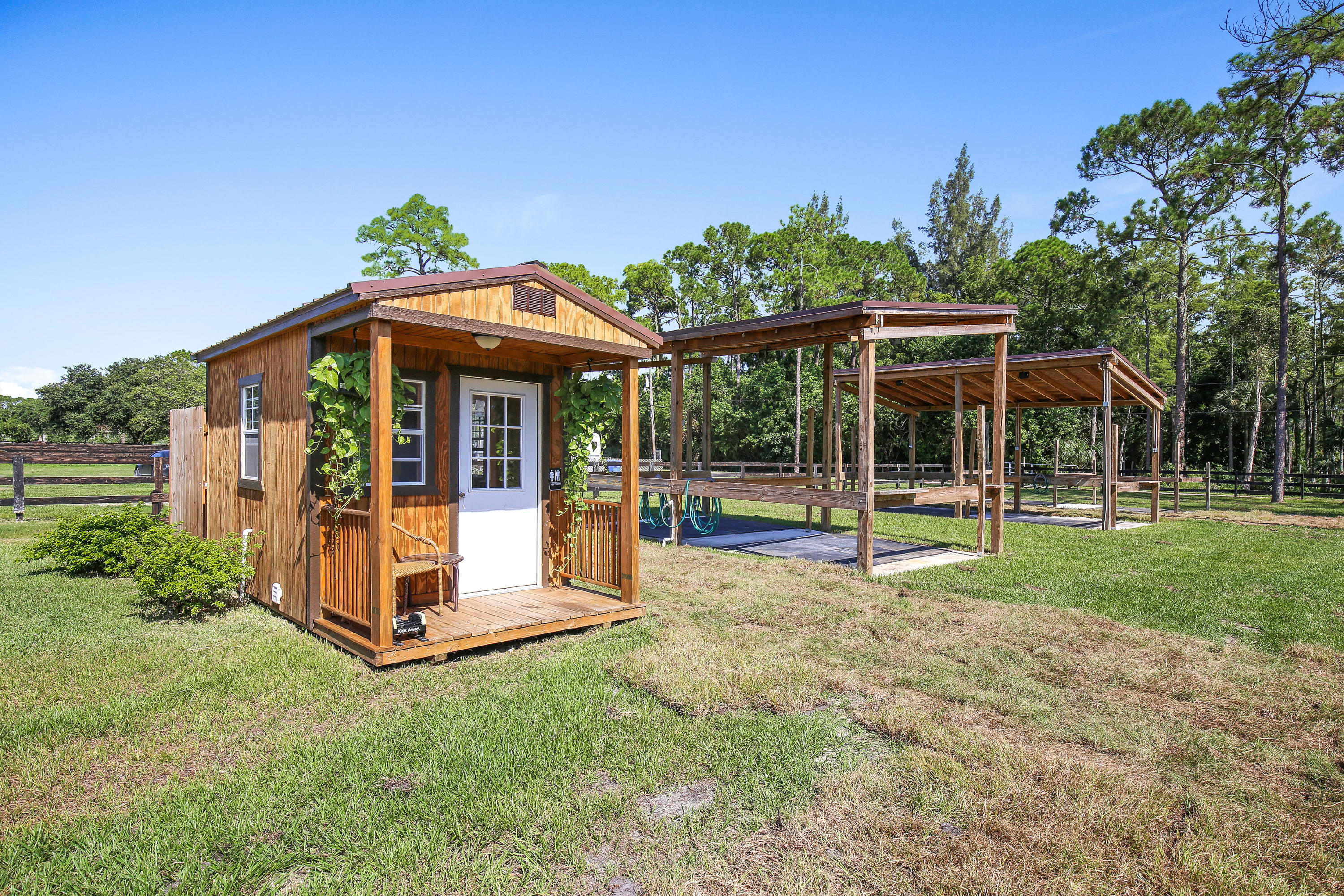 1462 F Road Loxahatchee, FL 33470 - Photo 9 of 17 BARN B RESTROOM