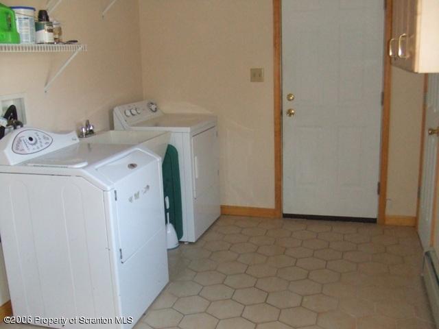 402 Craig Road Dalton, PA 18414 - Photo 7 of 8 Gallery Image 7