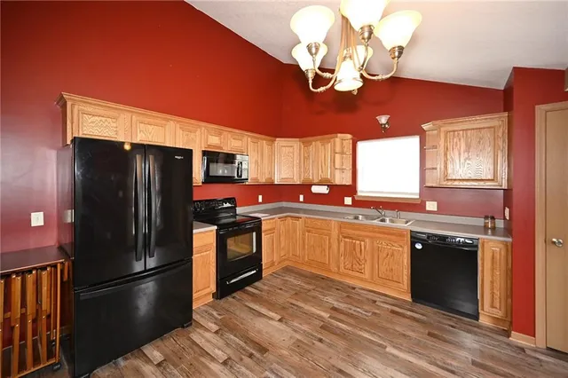 $335,000 | 5005 University Avenue, St. Joseph, MO 64503