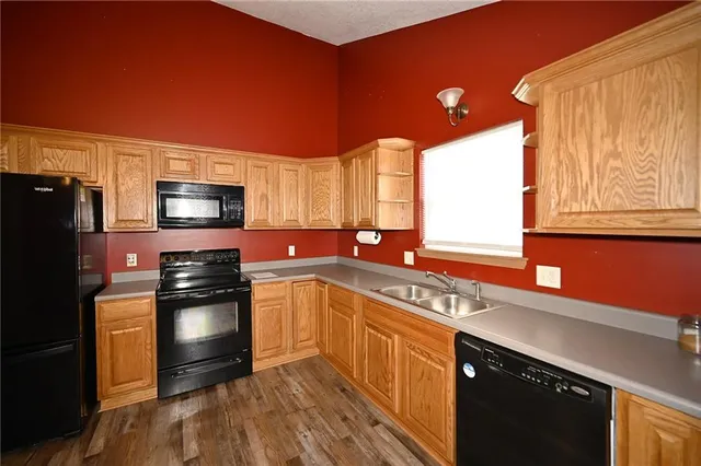 $335,000 | 5005 University Avenue, St. Joseph, MO 64503