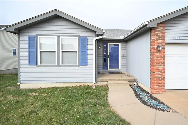 $335,000 | 5005 University Avenue, St. Joseph, MO 64503