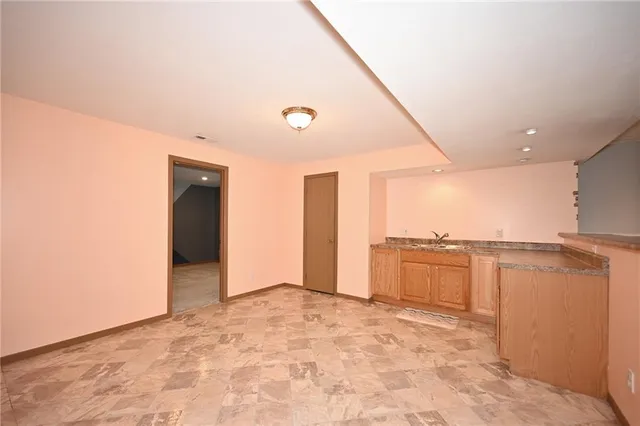 $335,000 | 5005 University Avenue, St. Joseph, MO 64503