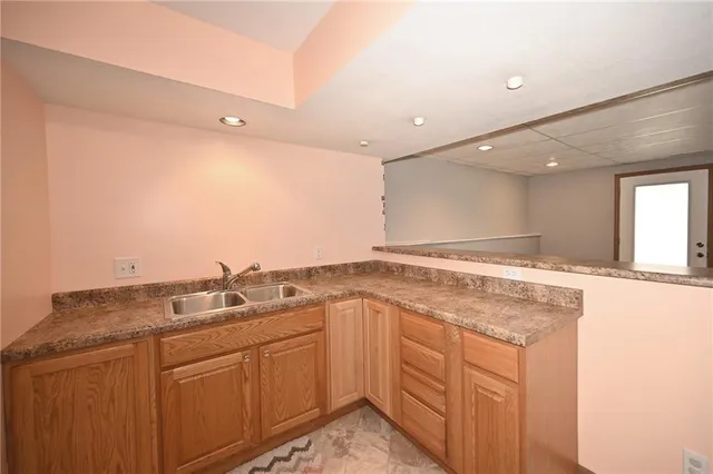 $335,000 | 5005 University Avenue, St. Joseph, MO 64503