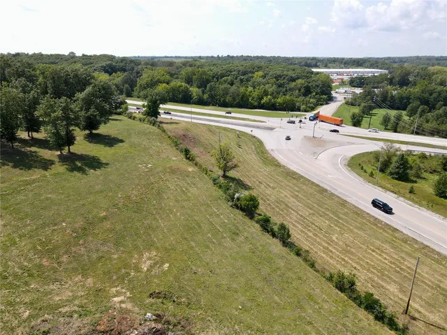 $1,100,000 | 73 New London Gravel Road, Hannibal, MO 63401