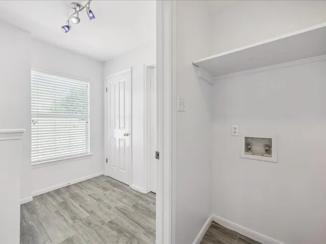 $2,100 | 2407 Curry Loop, Unit A, Round Rock, TX 78664