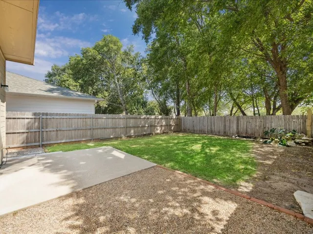 $2,100 | 2407 Curry Loop, Unit A, Round Rock, TX 78664