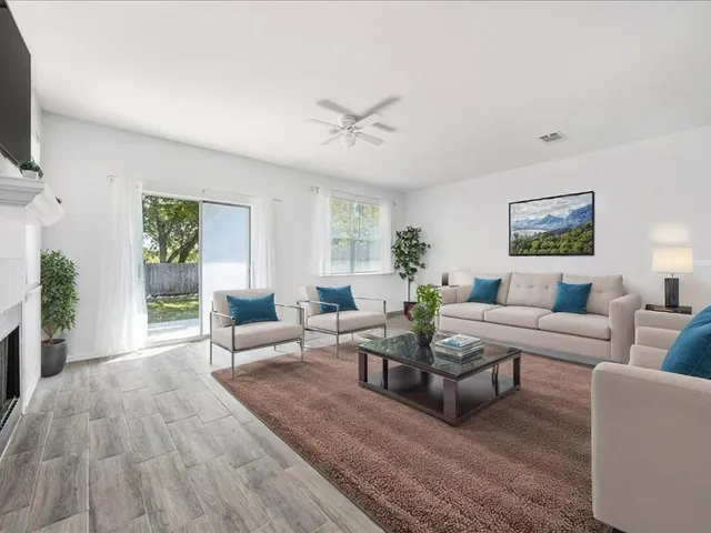 $2,100 | 2407 Curry Loop, Unit A, Round Rock, TX 78664