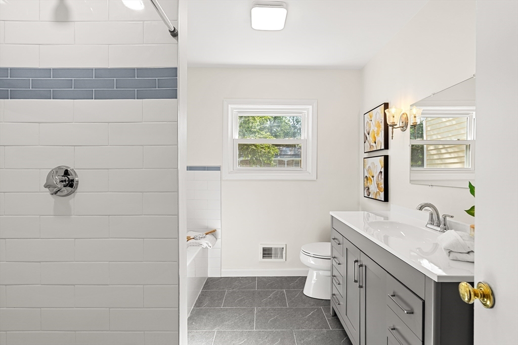 173 Florence Road Lowell, MA 01851 - Photo 29 of 42