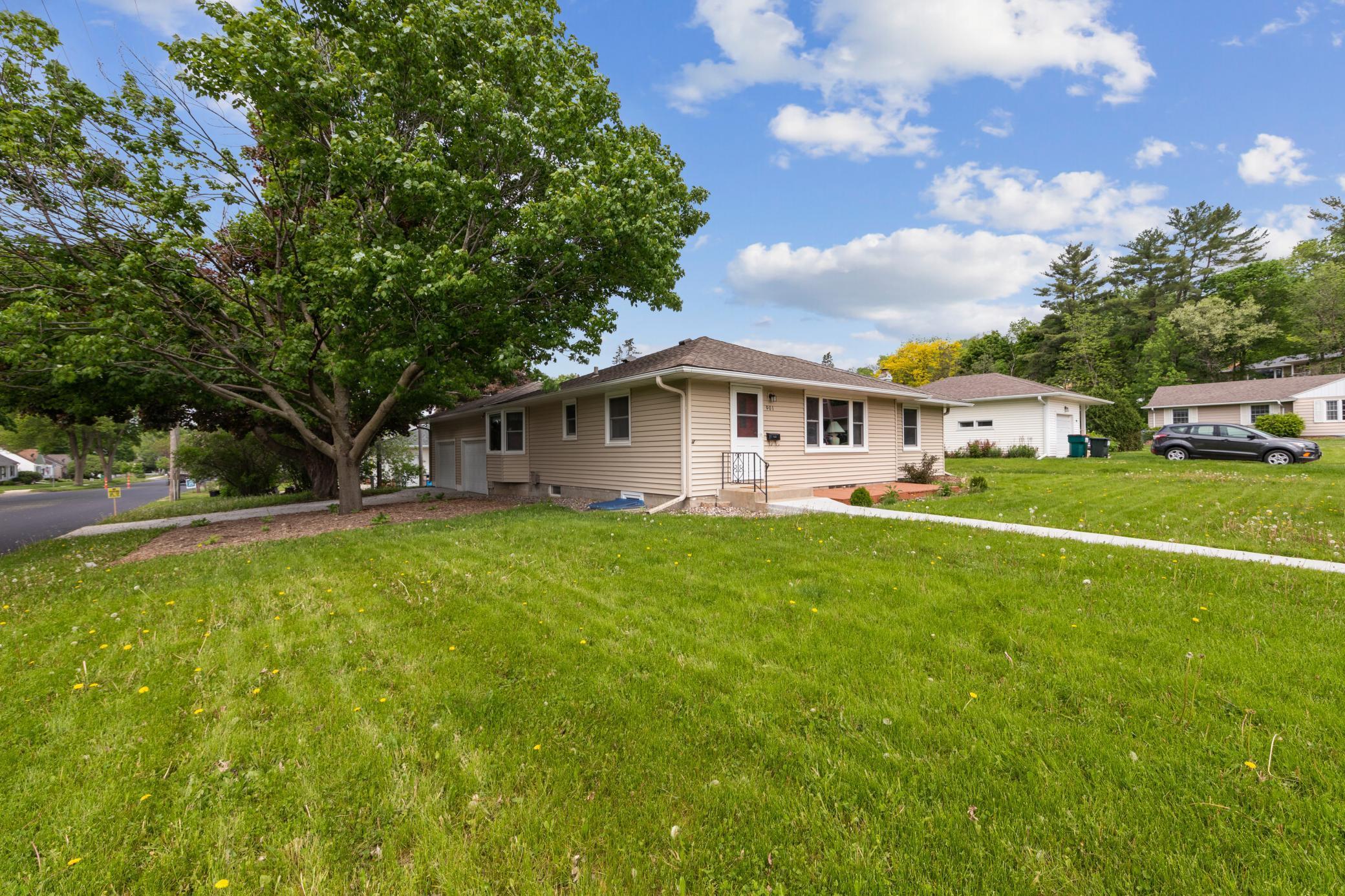 901 18th Avenue Northeast Rochester, MN 55906 - Photo 1 of 22 Gallery Image 1