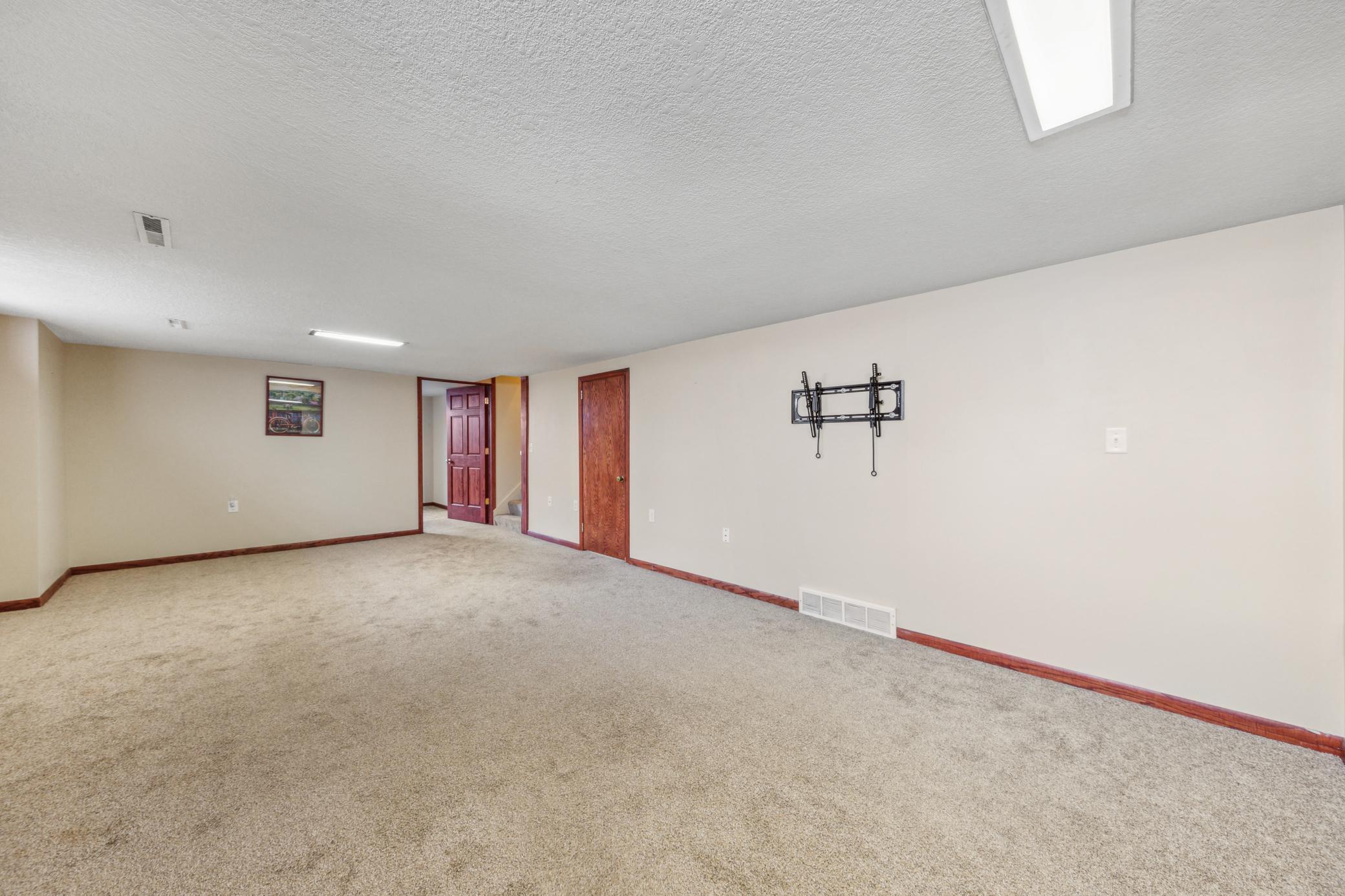 901 18th Avenue Northeast Rochester, MN 55906 - Photo 13 of 22 Gallery Image 13