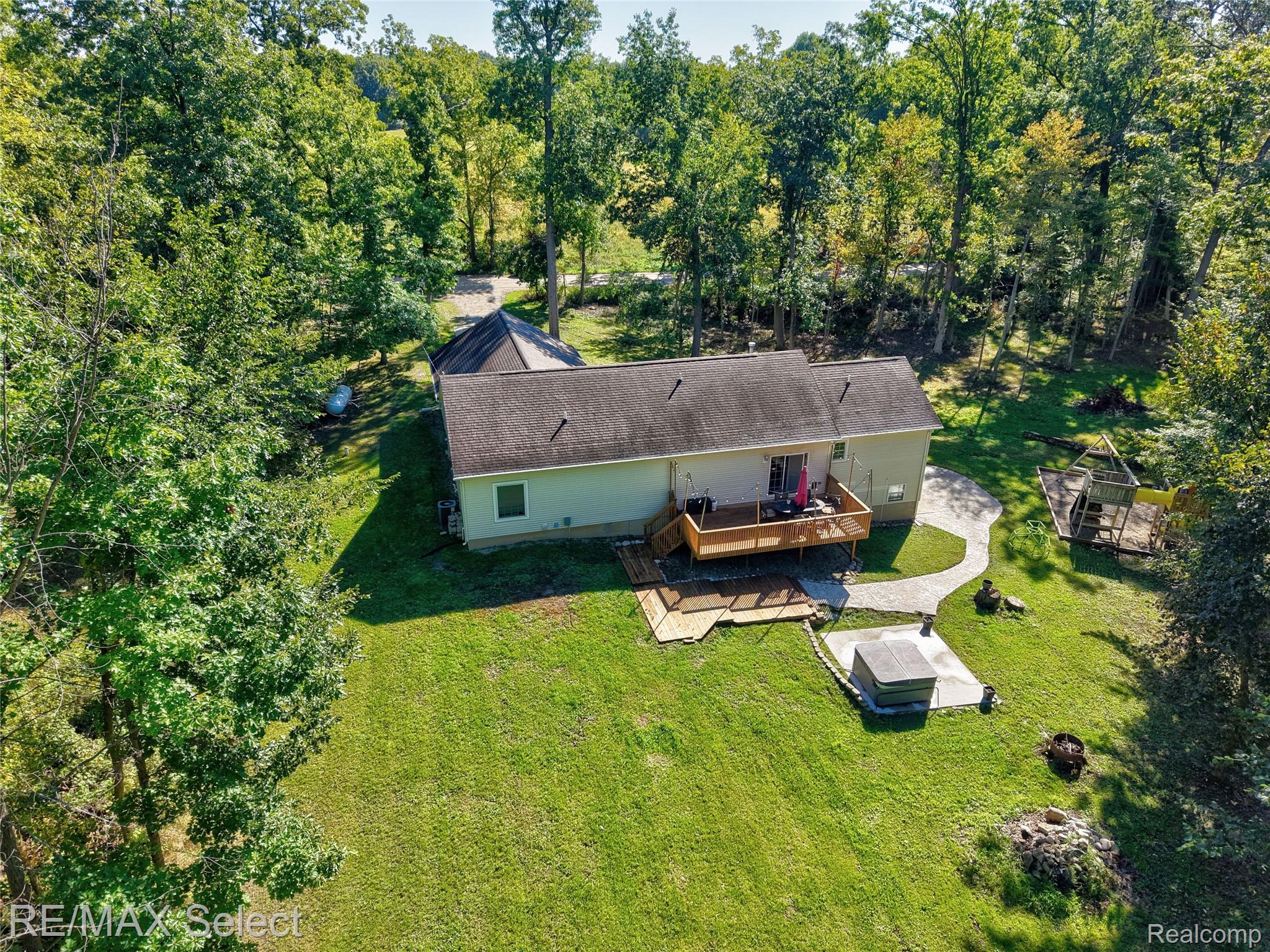 14424 Cole Road Linden, MI 48451 - Photo 9 of 51 14424 Cole Rd 23.jpg
