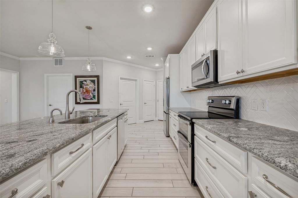 651 Watters Road, Unit 1101 Allen, TX 75013 - Photo 4 of 35