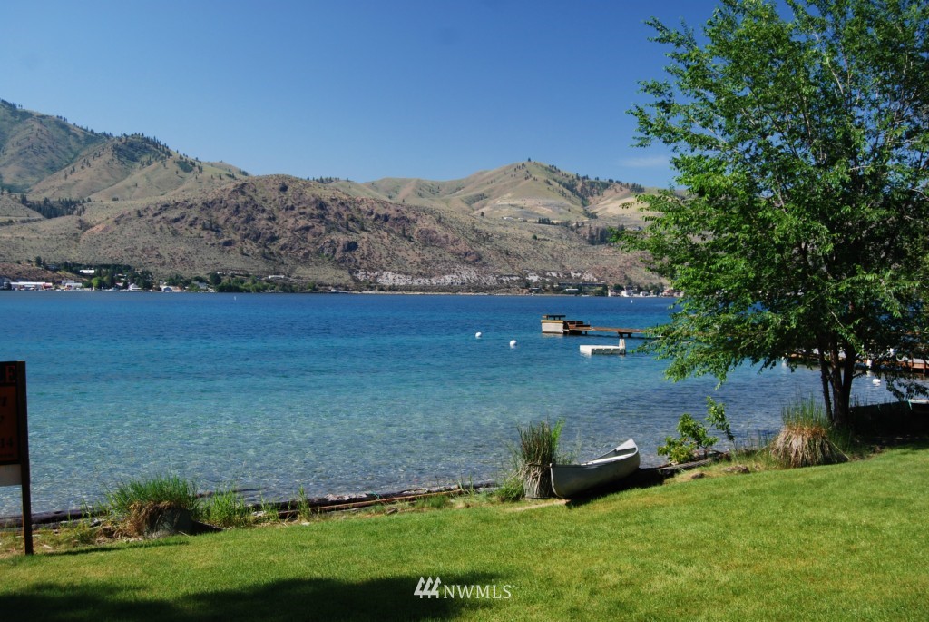 120 Spader Bay Road Chelan, WA 98816 - Photo 3 of 15 Gallery Image 3