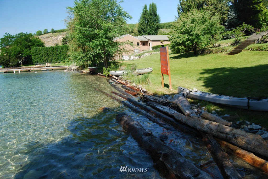 120 Spader Bay Road Chelan, WA 98816 - Photo 6 of 15 Gallery Image 6