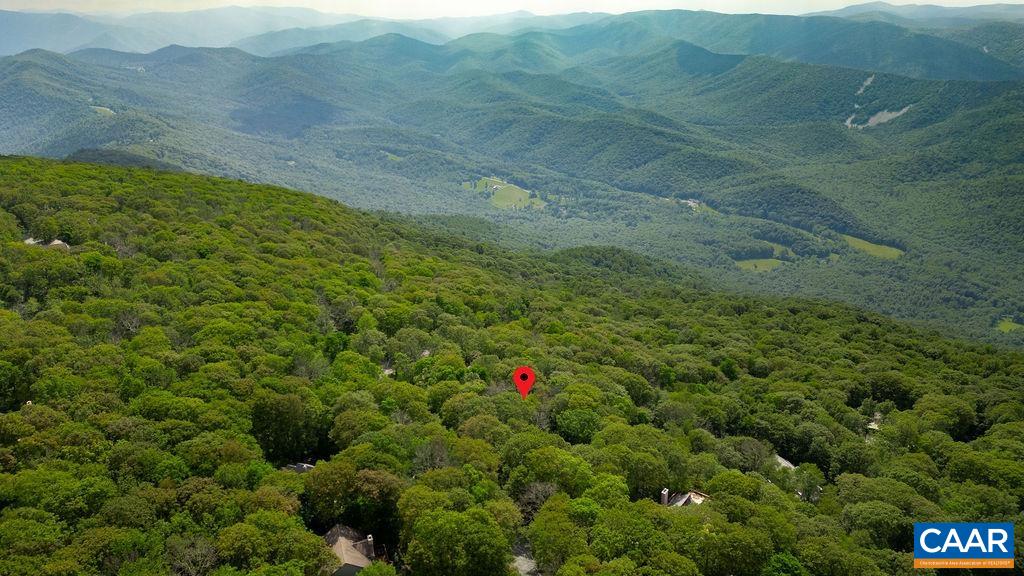 186 Hemlock Drive Roseland, VA 22967 - Photo 3 of 27 a view of outdoor space and mountain view