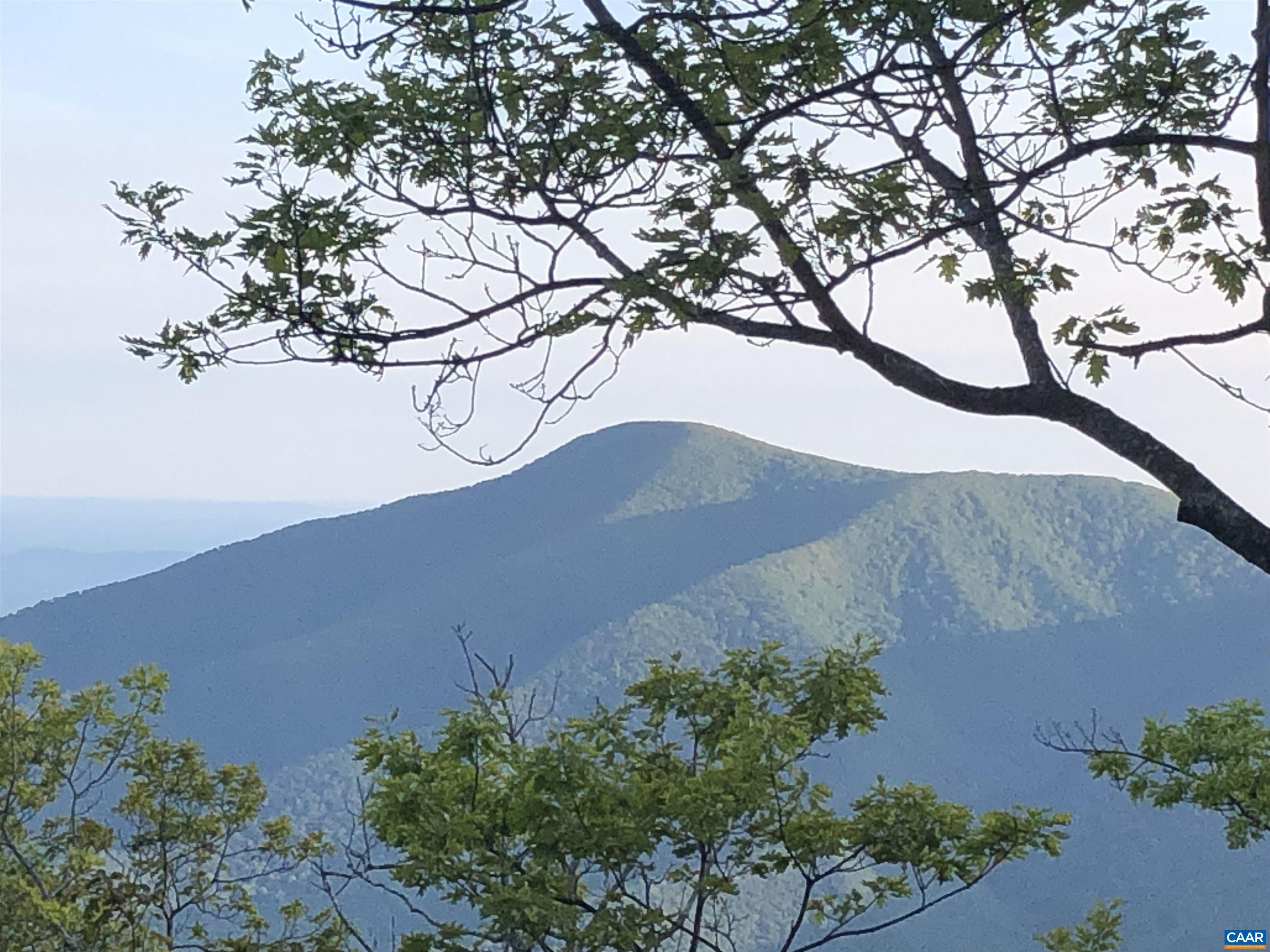 186 Hemlock Drive Roseland, VA 22967 - Photo 8 of 27 an aerial view of a house