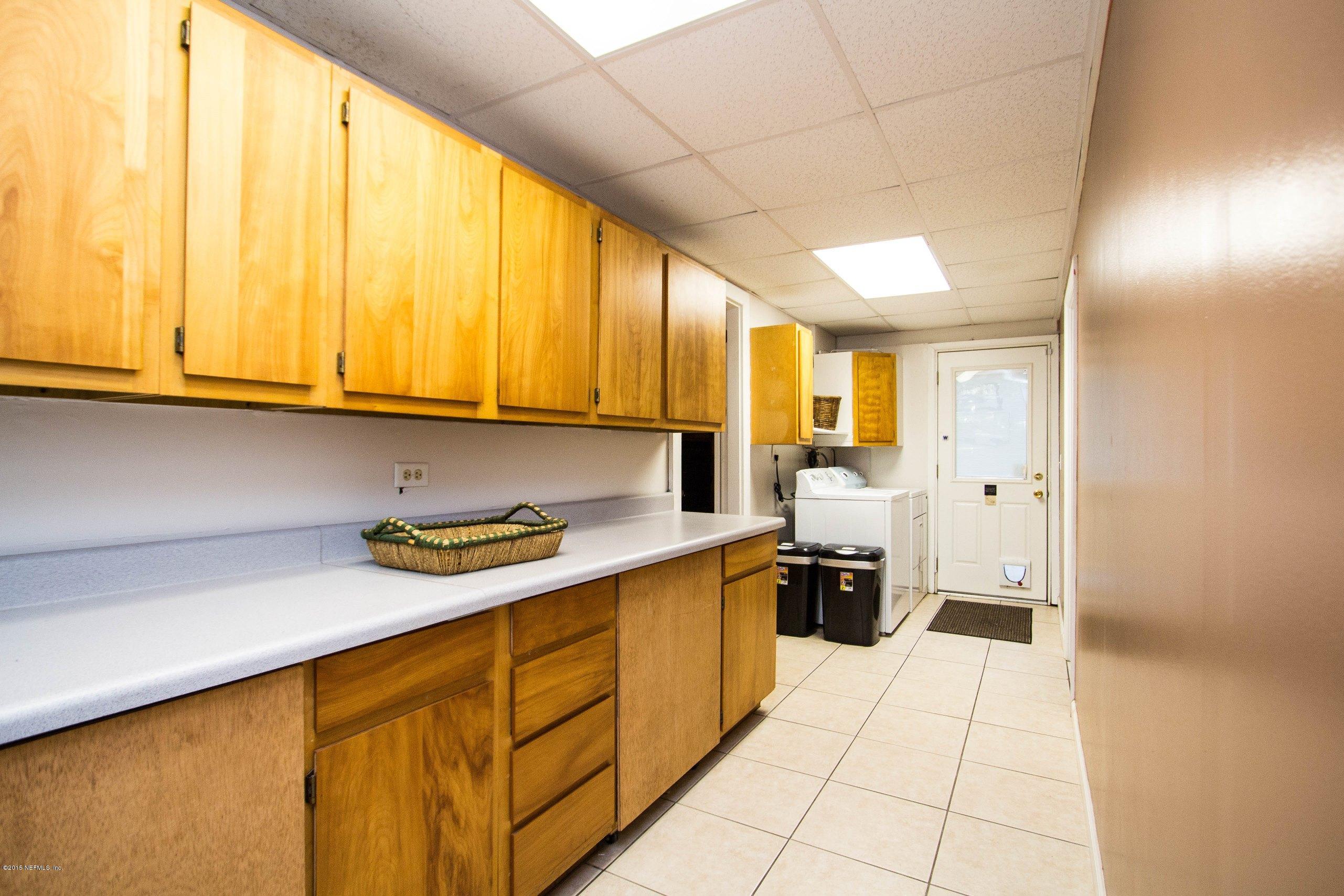 10238 Lake View Road West Jacksonville, FL 32225 - Photo 23 of 31 Laundry