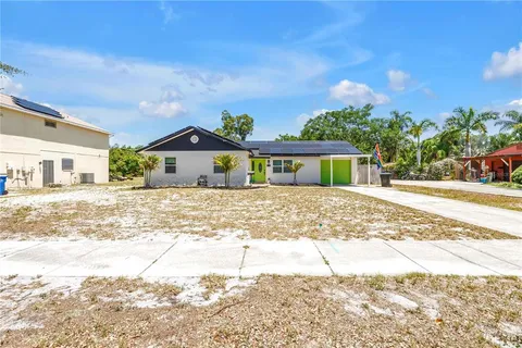 $599,000 | 687 Jasmine Way South, St. Petersburg, FL 33705