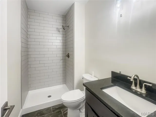 $515,000 | 240 Stonebridge Bluff Drive, Maryville, IL 62062