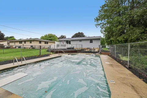$375,000 | 809 West Street, Stoughton, WI 53589