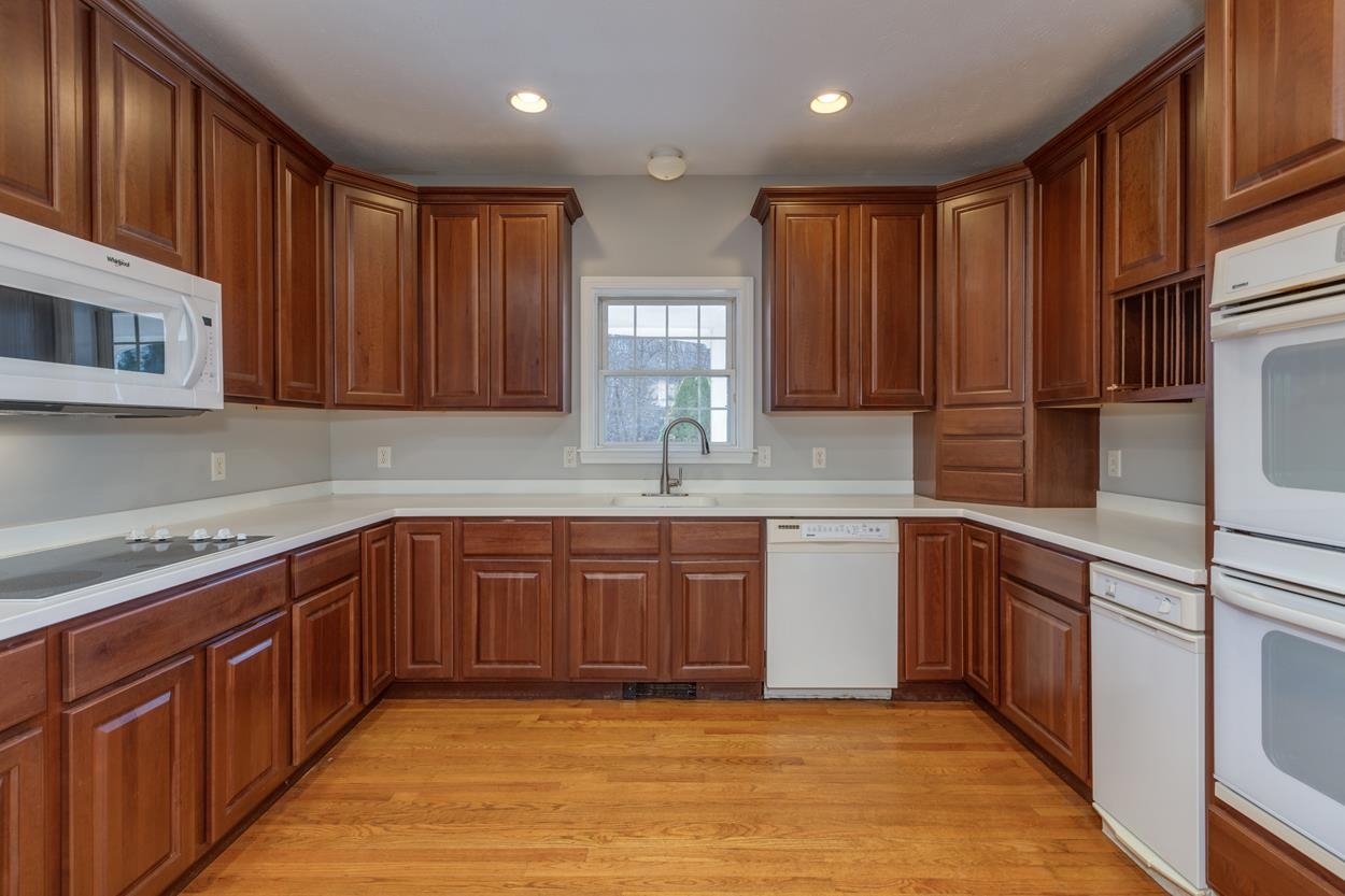 24 Harvest Road Chichester, NH 03258 - Photo 8 of 38