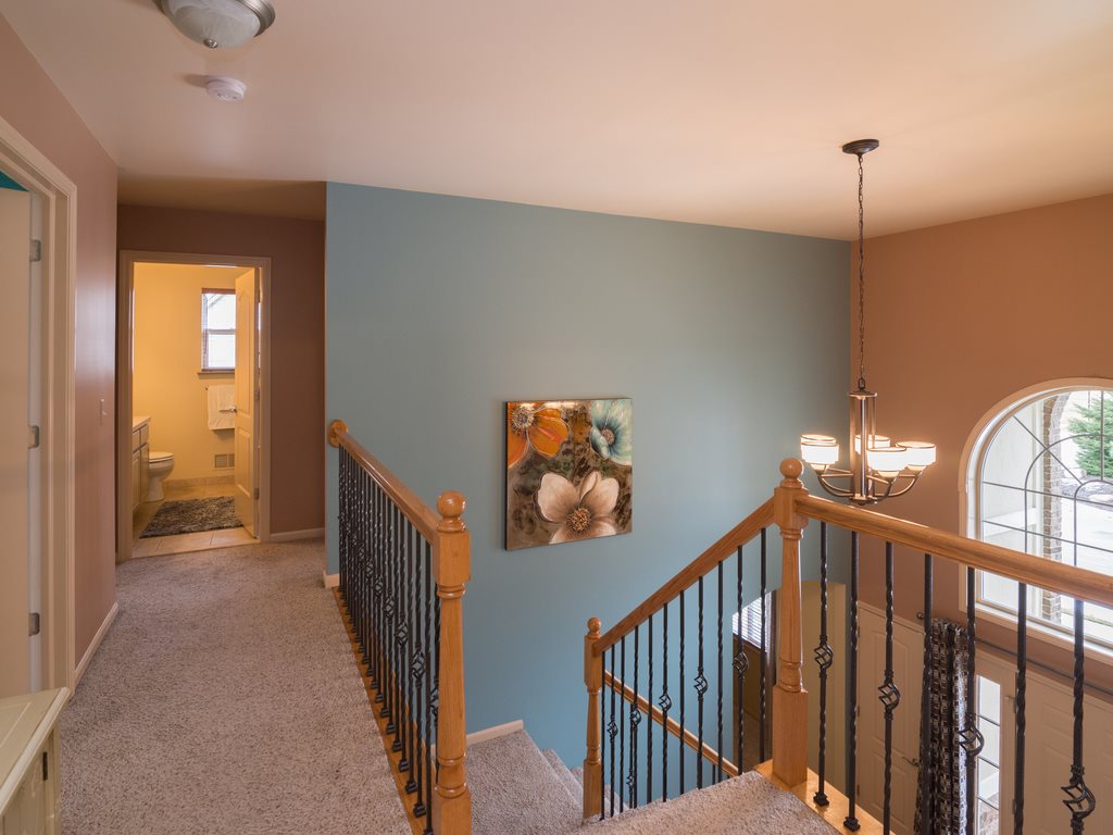 131 Spruce Lane Rochester, MI 48307 - Photo 22 of 47 Upper Level