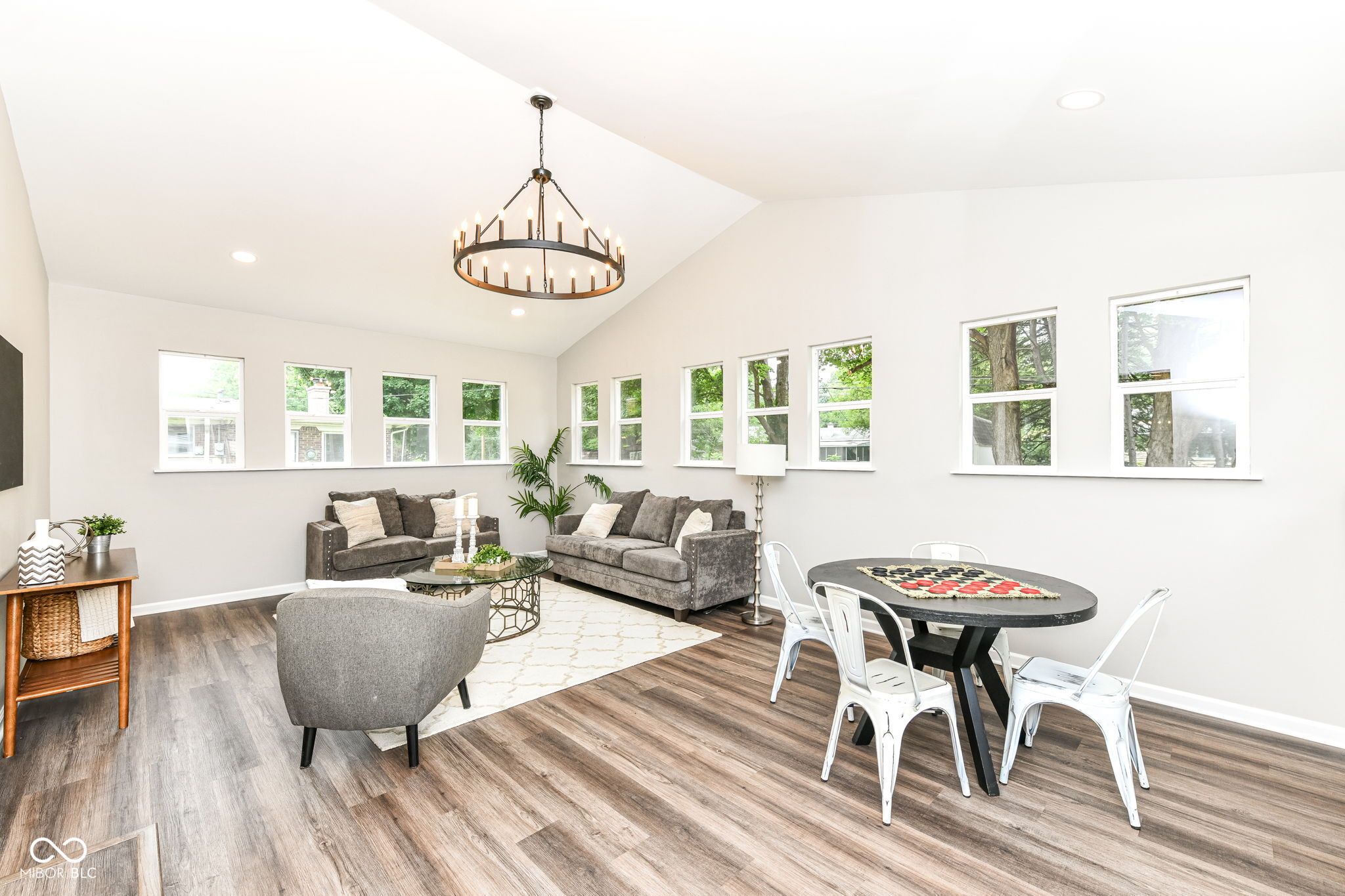 1532 Greer Dell Road Indianapolis, IN 46260 - Photo 17 of 38 Gallery Image 17