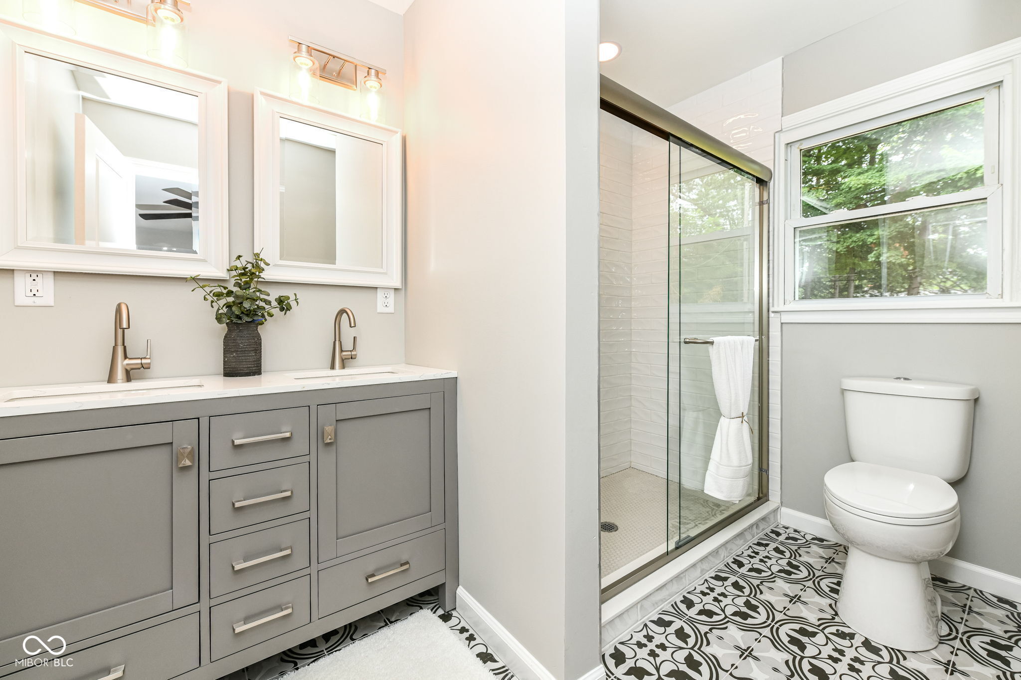 1532 Greer Dell Road Indianapolis, IN 46260 - Photo 33 of 38 Gallery Image 33