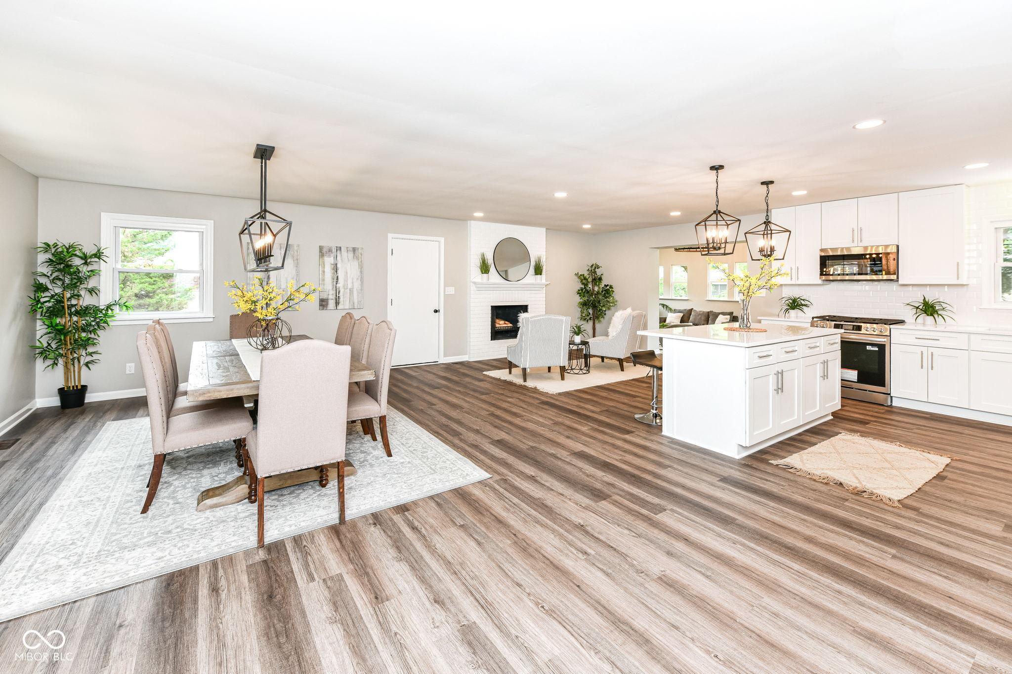 1532 Greer Dell Road Indianapolis, IN 46260 - Photo 34 of 38 Gallery Image 34