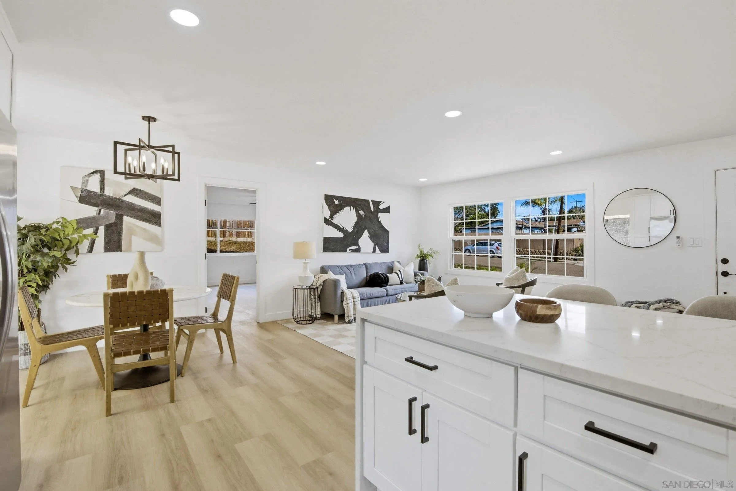 1670 Enfield Street Spring Valley, CA 91977 - Photo 7 of 33 Gallery Image 7