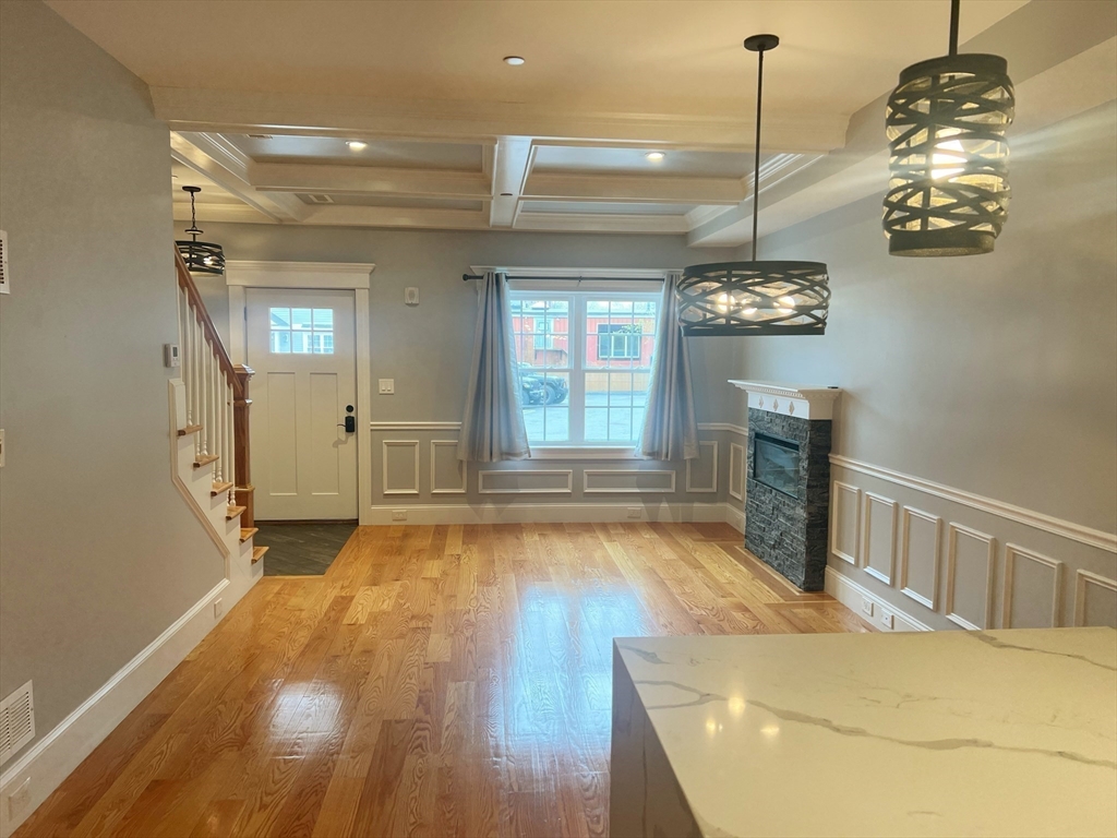 10 South Mason Street, Unit 6 Salem, MA 01970 - Photo 4 of 16