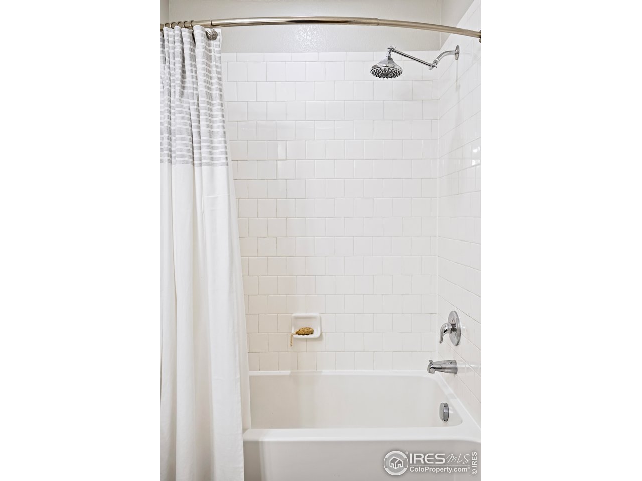 8477 Redpoint Way Broomfield, CO 80021 - Photo 22 of 23