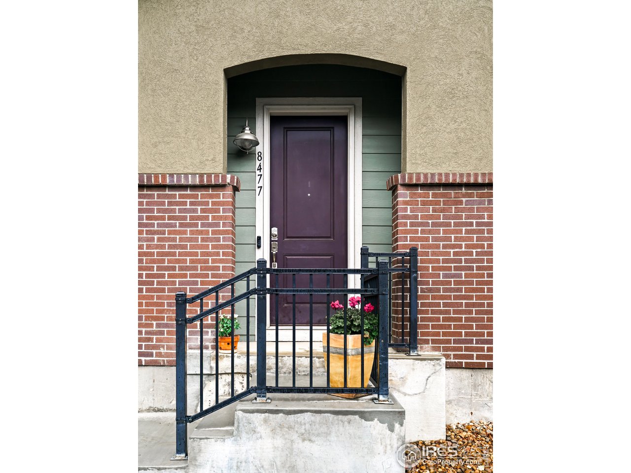 8477 Redpoint Way Broomfield, CO 80021 - Photo 3 of 23