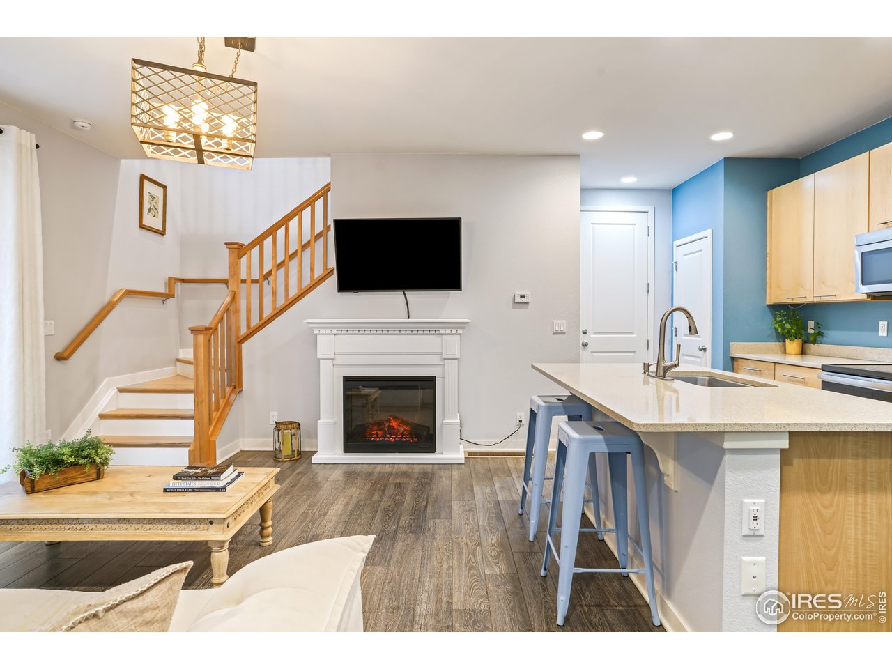 8477 Redpoint Way Broomfield, CO 80021 - Photo 5 of 23