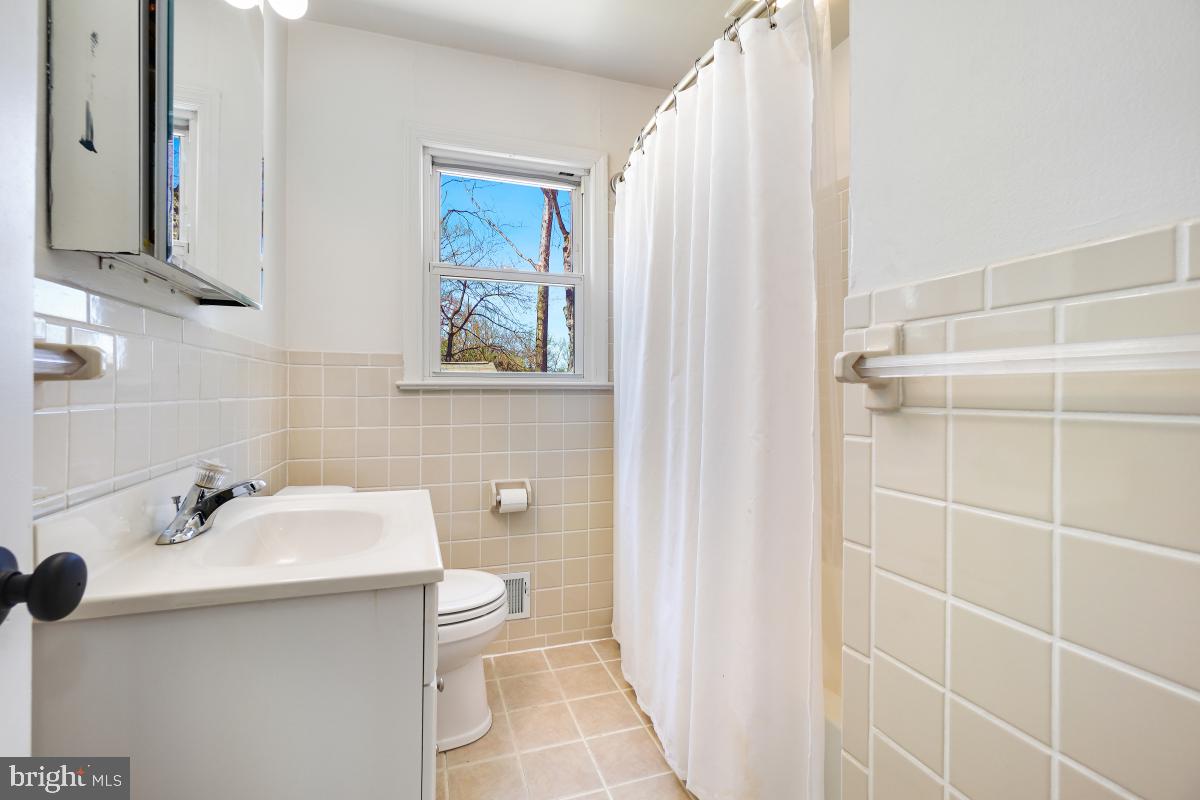 4106 Addison Road Fairfax, VA 22030 - Photo 13 of 35 Gallery Image 13