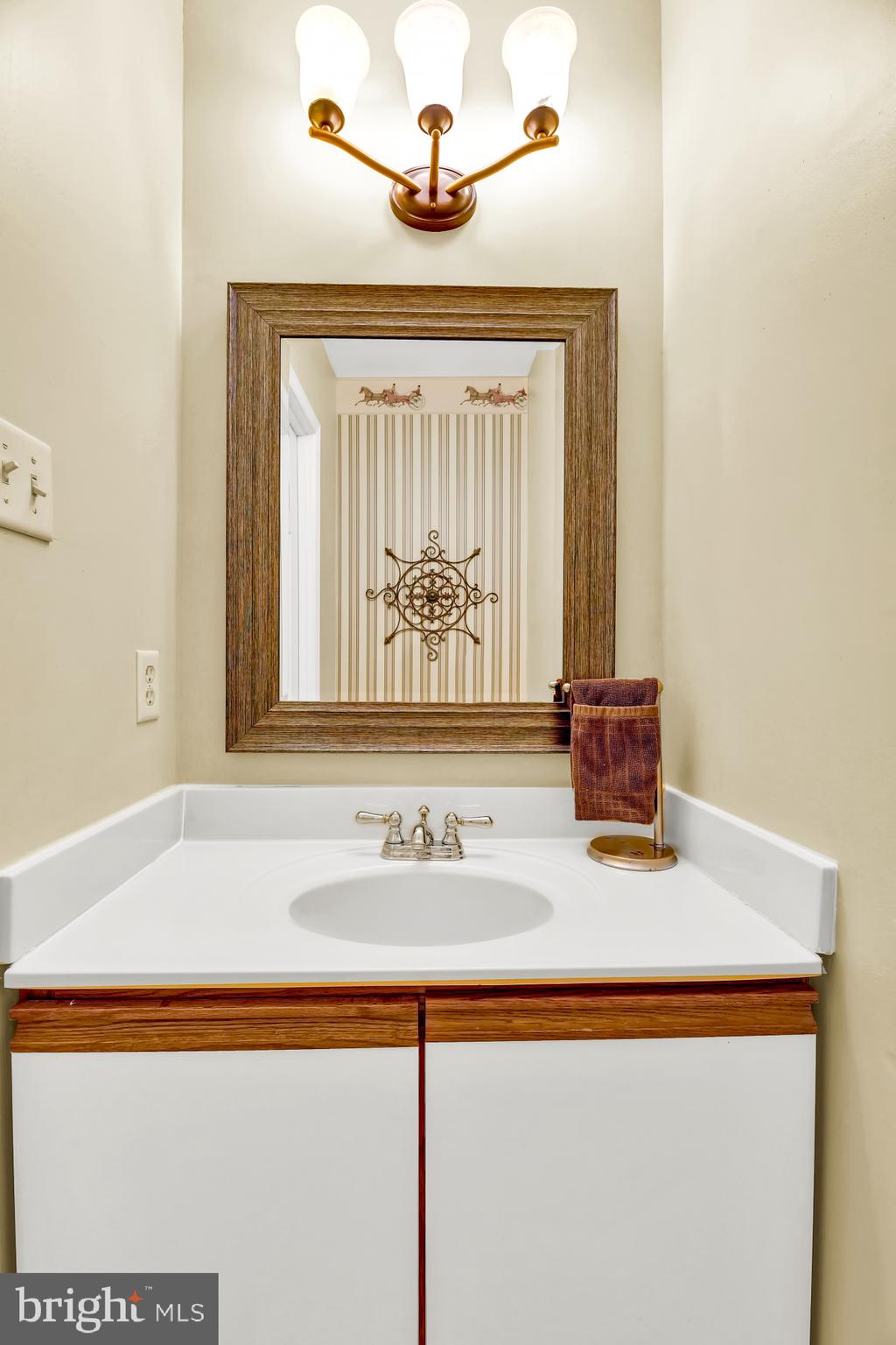 4046 Forest Valley Road Baltimore, MD 21234 - Photo 7 of 29 Gallery Image 7