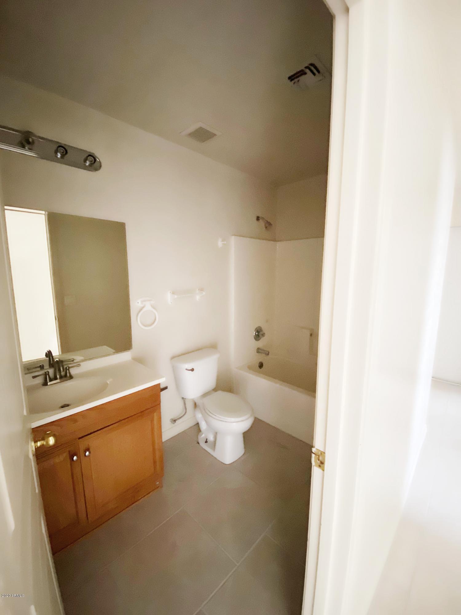 3281 East Batten Road Eloy, AZ 85131 - Photo 9 of 16 IMG_4584