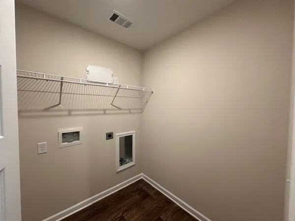 a view of utility room