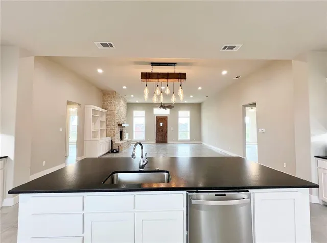 $3,195 | 1141 Veal Station Road, Springtown, TX 76082