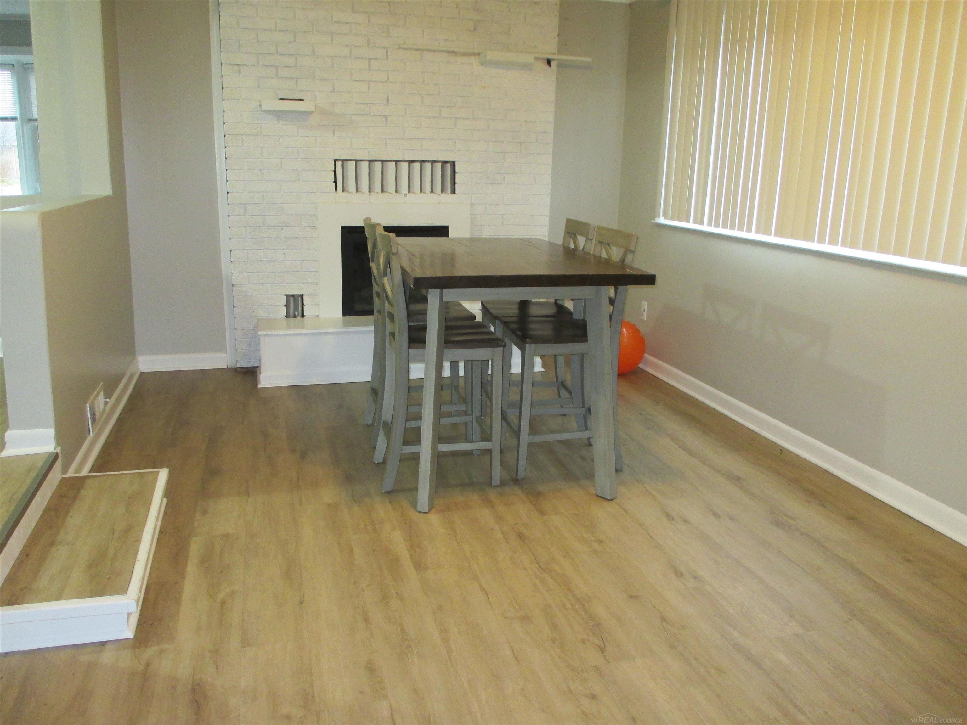 28000 Cotton Road New Baltimore, MI 48047 - Photo 3 of 37