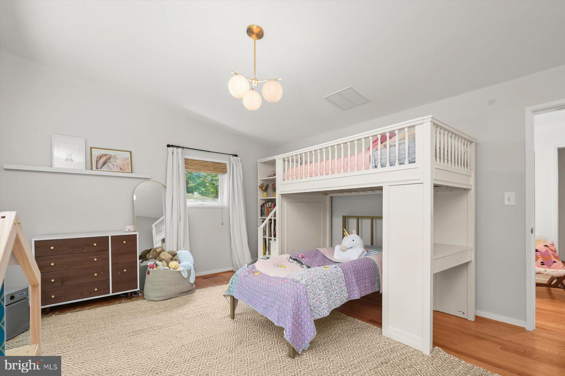 8216 Fenway Road Bethesda, MD 20817 - Photo 28 of 65 Upstairs second bedroom for kids